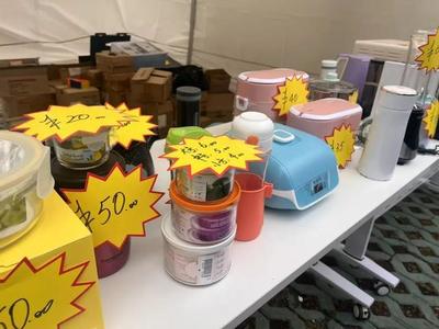 崇明乡村“奥特莱斯”特卖会 好买好逛的日用百货天堂
